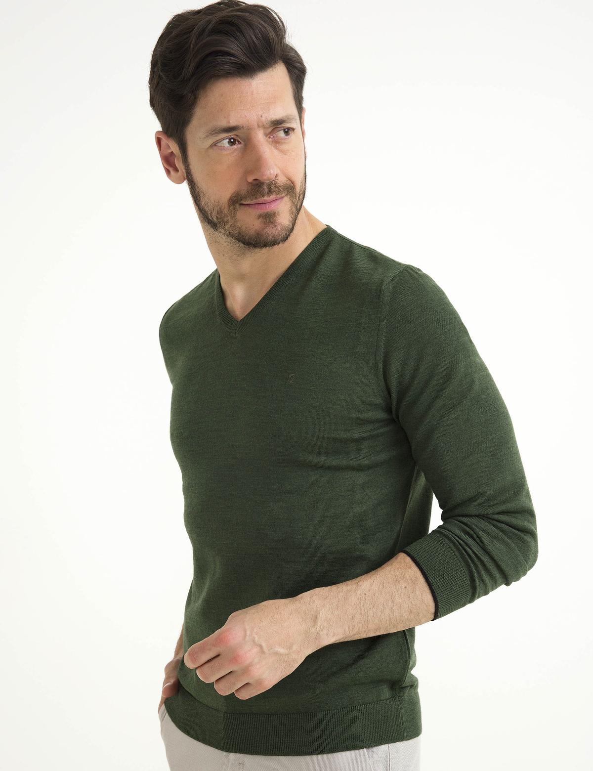 Yeşil Slim Fit V Yaka Basic Triko Kazak