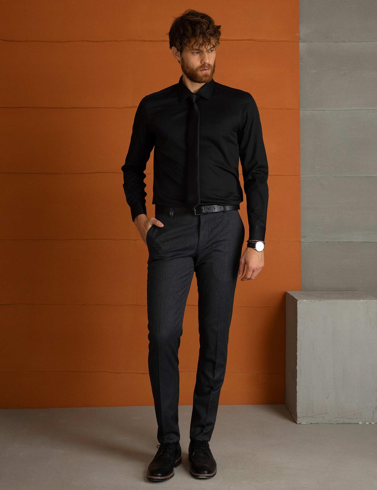 Siyah Slim Fit Uzun Kollu Basic Gömlek