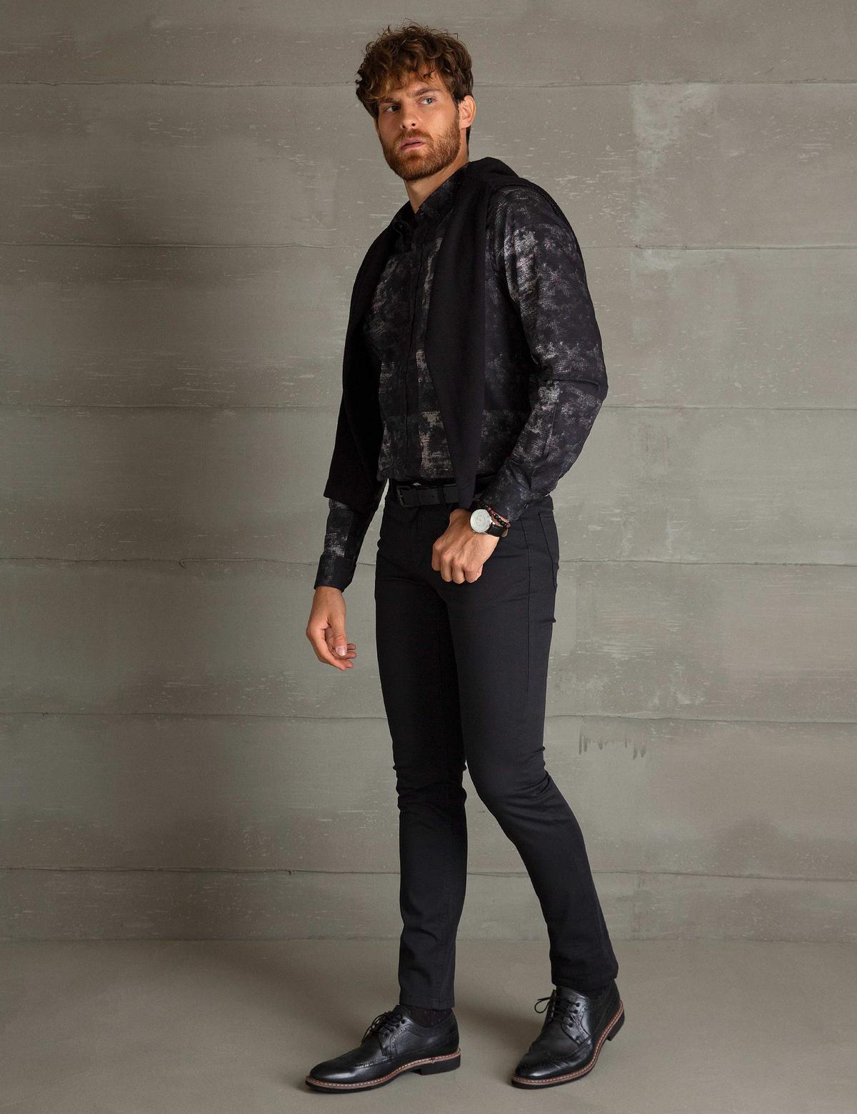 Bordo Detaylı Siyah Regular Fit Gömlek