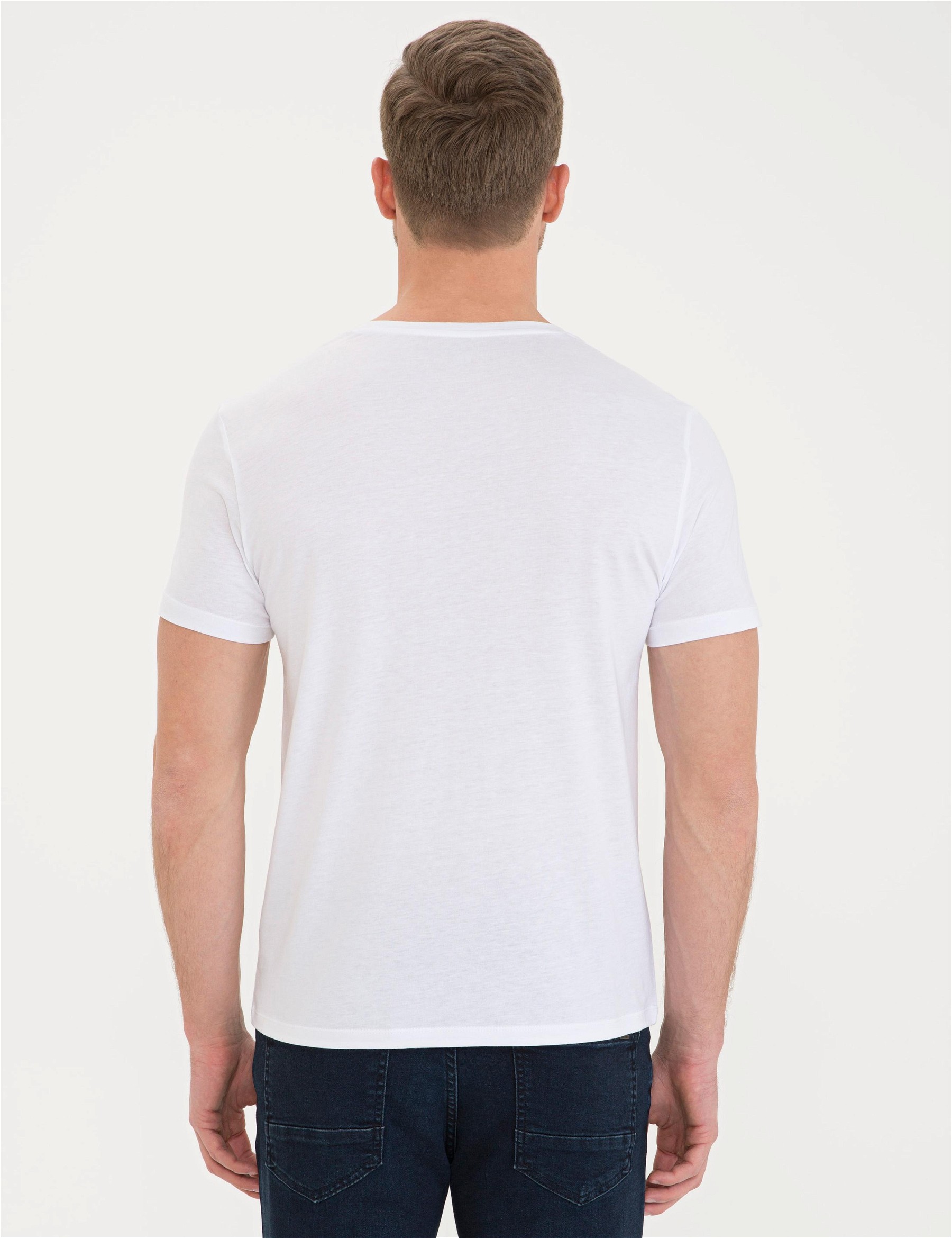 Beyaz Slim Fit V Yaka Basic Tişört