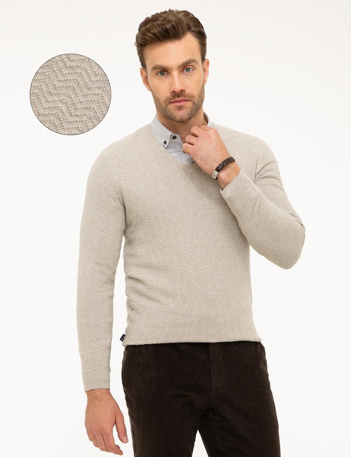 Kum Melanj Slim Fit V Yaka Triko Kazak