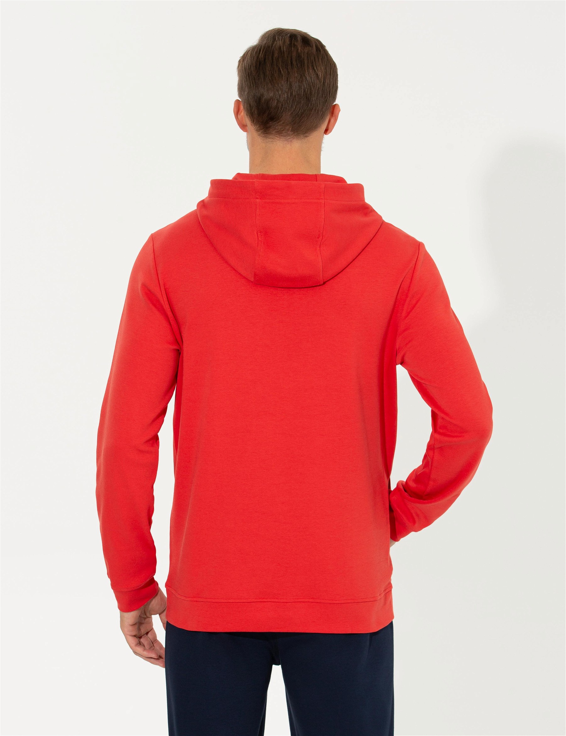 Kırmızı Kapüşonlu Sweatshirt