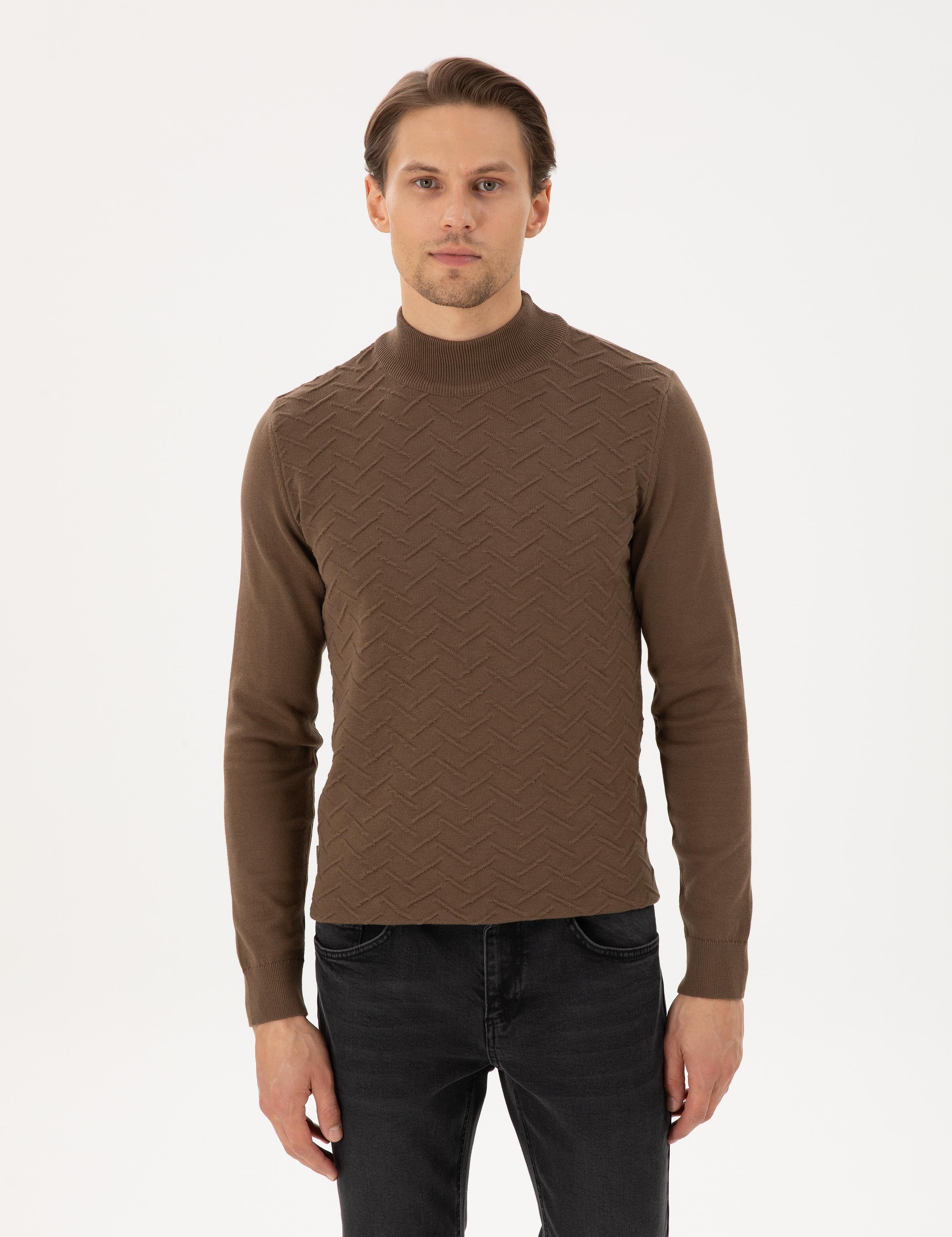 Coconut Slim Fit Yarım Balıkçı Yaka Triko Kazak