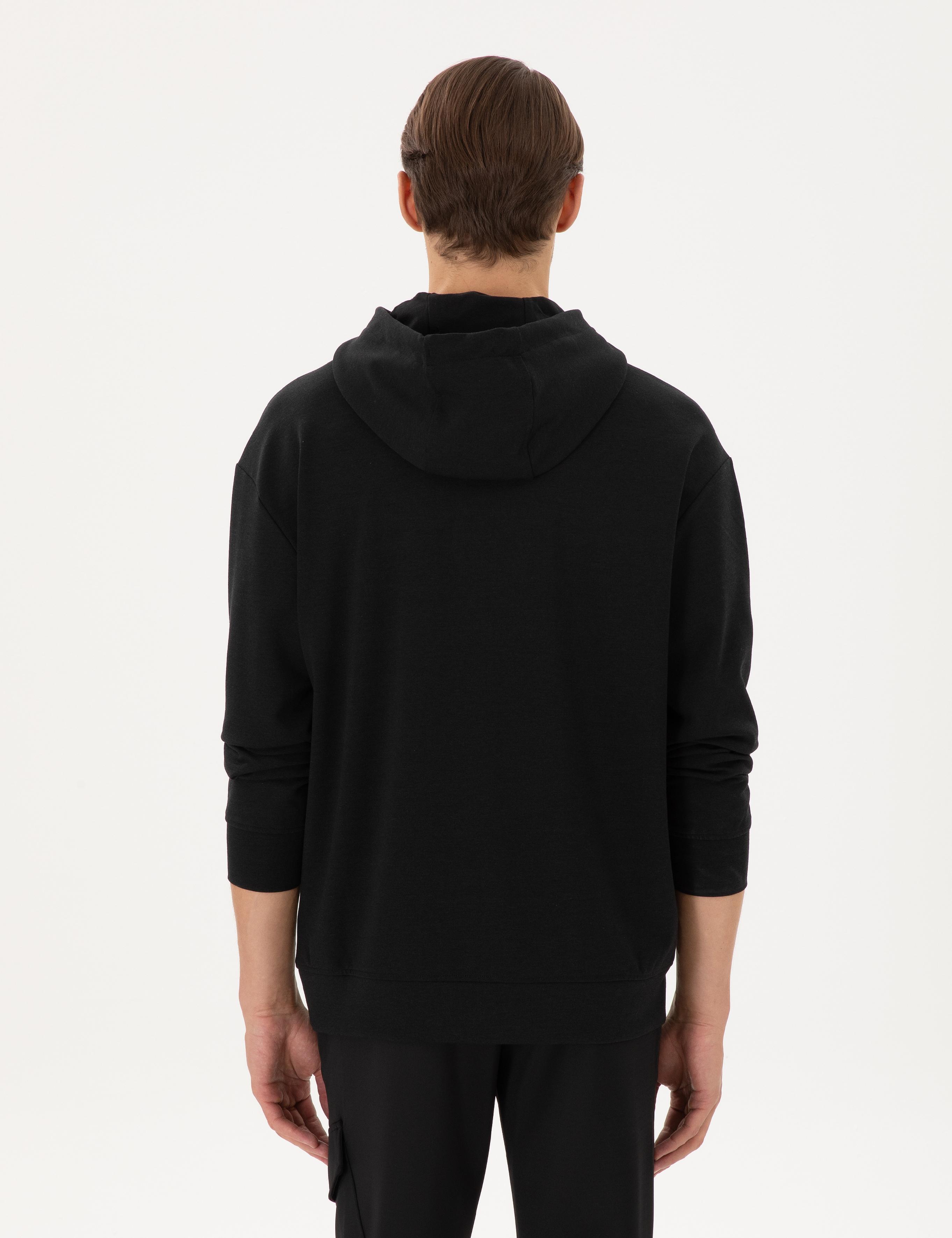 Siyah Comfort Fit Sweatshirt