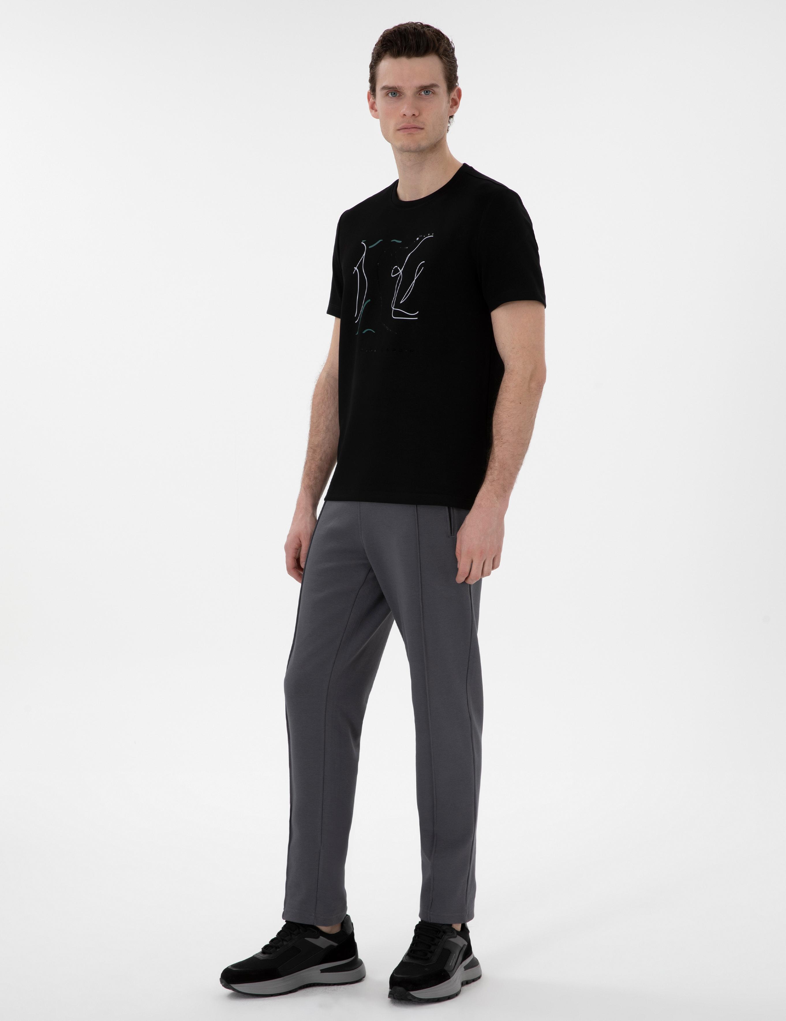 Siyah Regular Fit Tişört