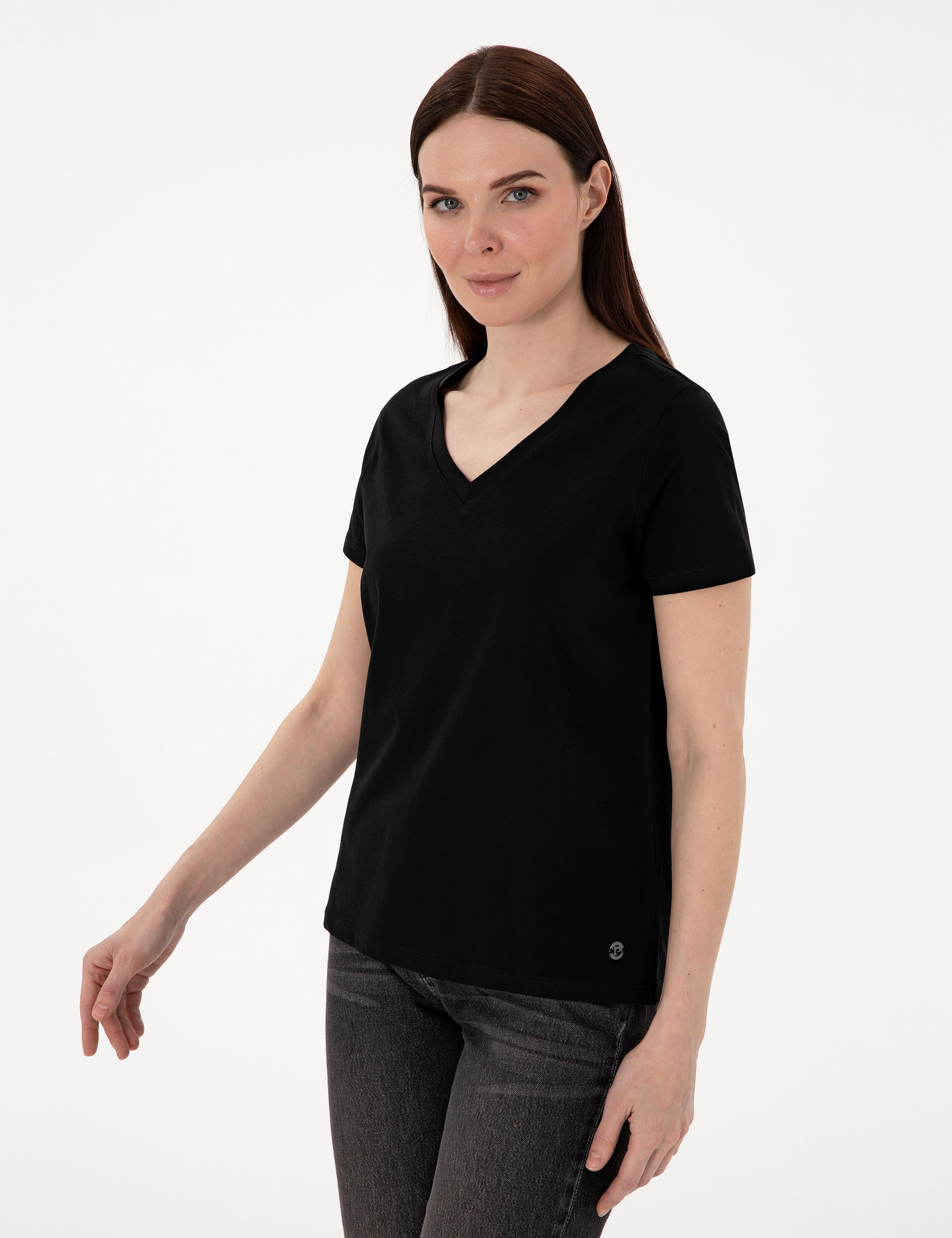 Siyah Regular Fit V Yaka Basic Tişört