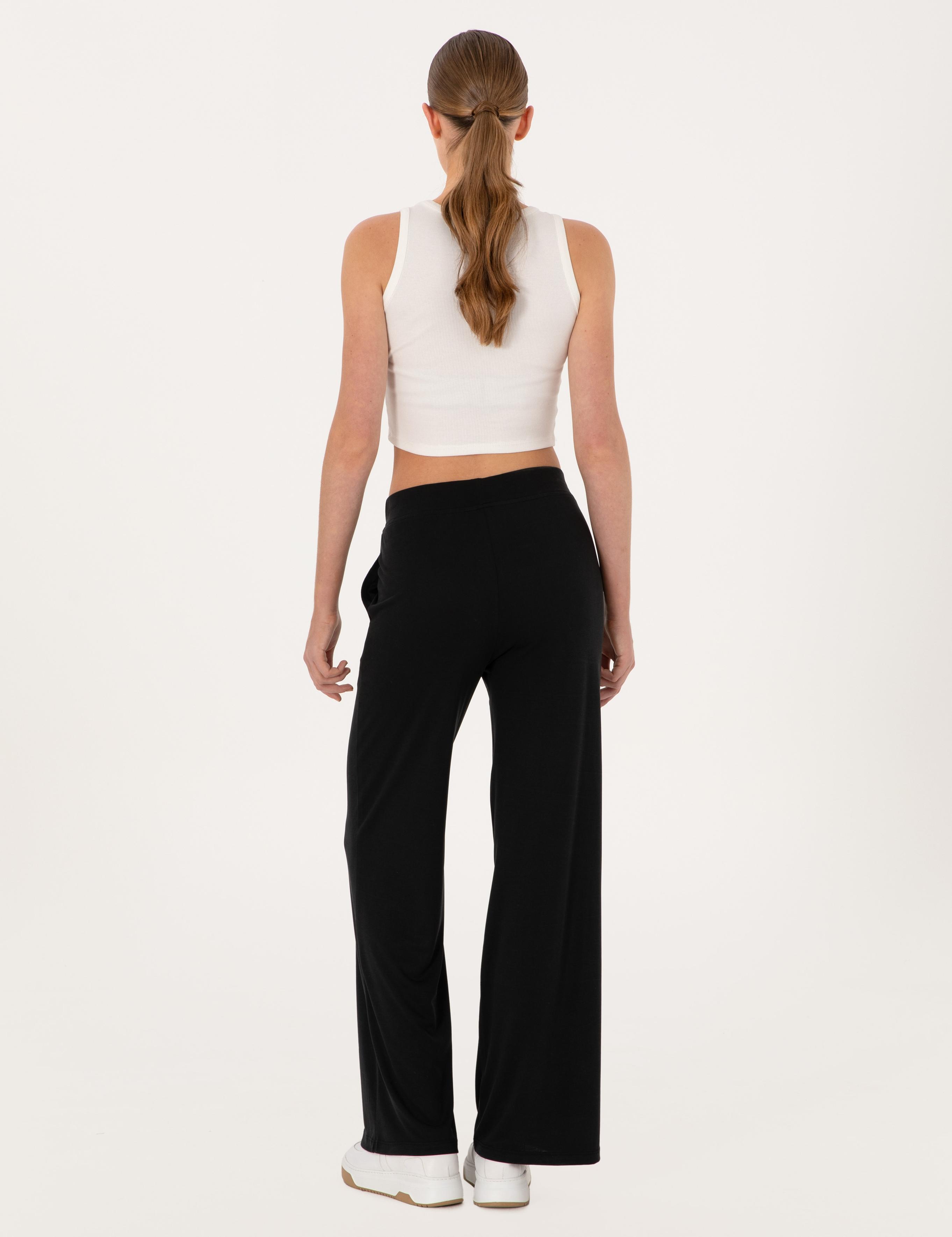 Siyah Loose Fit Modal Karışımlı Eşofman Altı